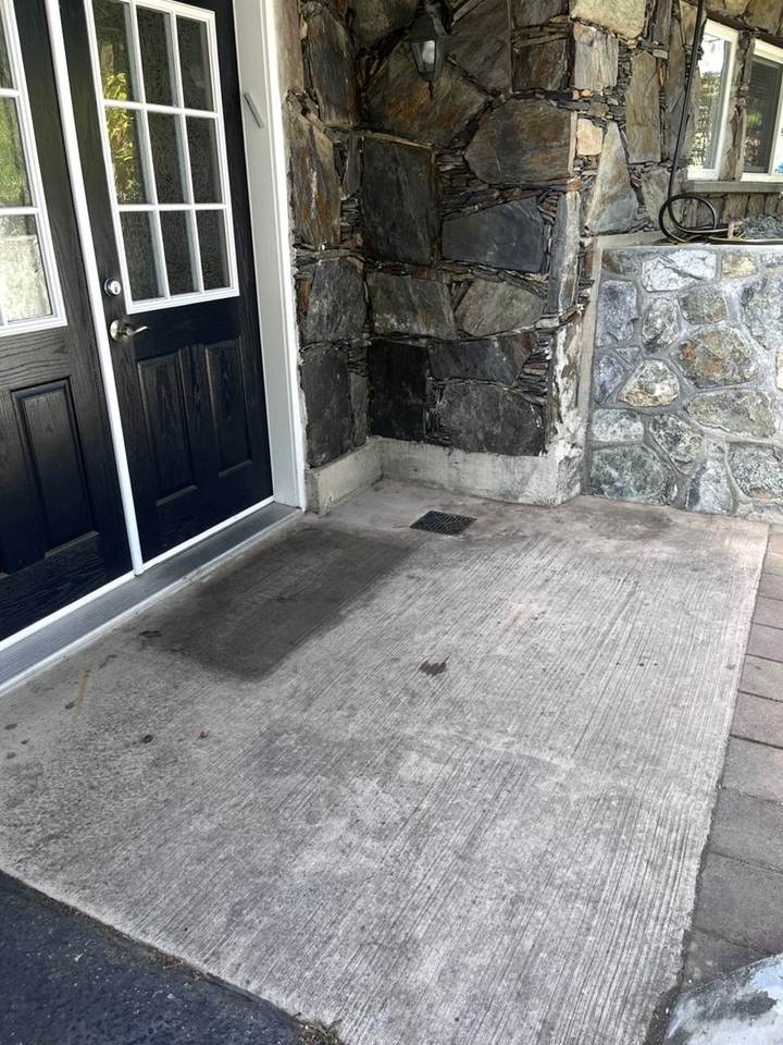 Front entry slab before pressure washing